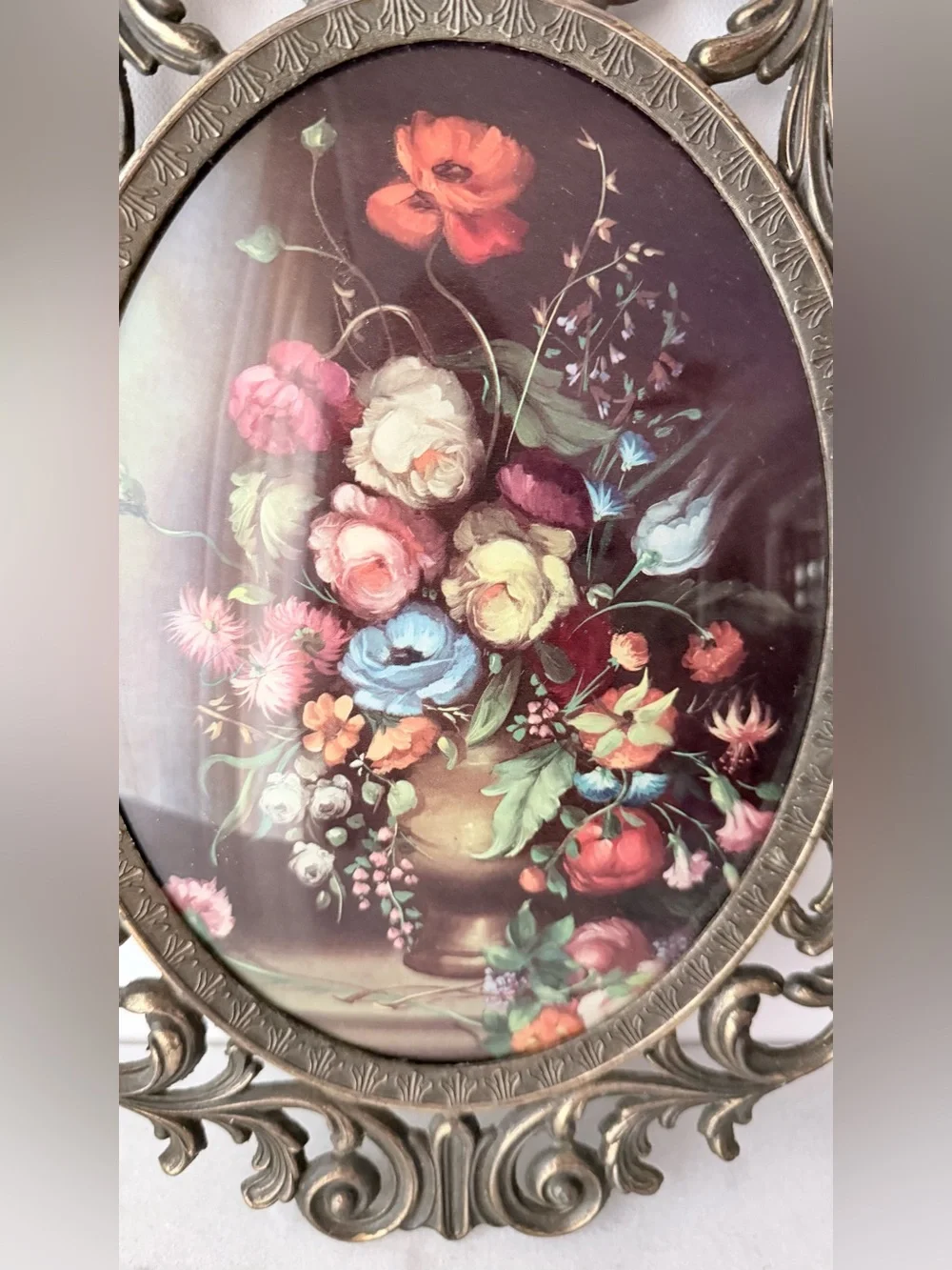 Vintage metal Ornate Oval Floral Wall Art - Multicolor Bouquet Italian frame
